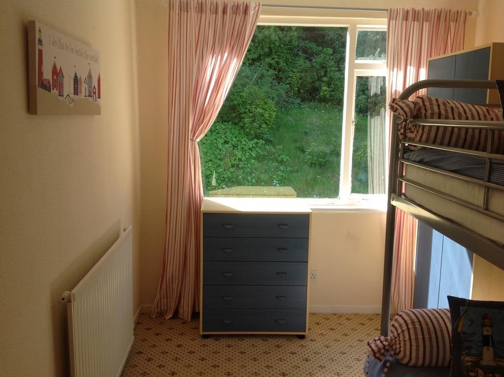 The Guest Wing Guest House Ротсей Екстериор снимка